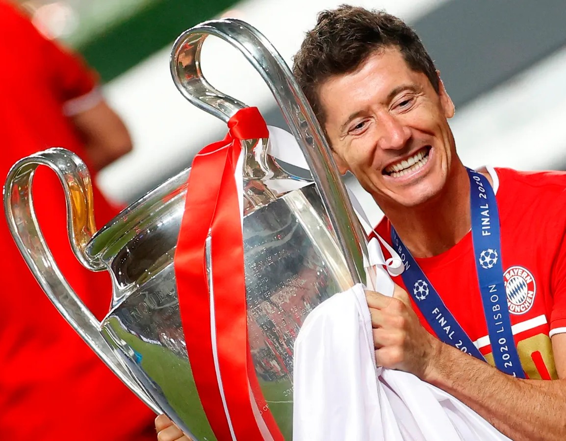 Robert Lewandowski en champions imagen